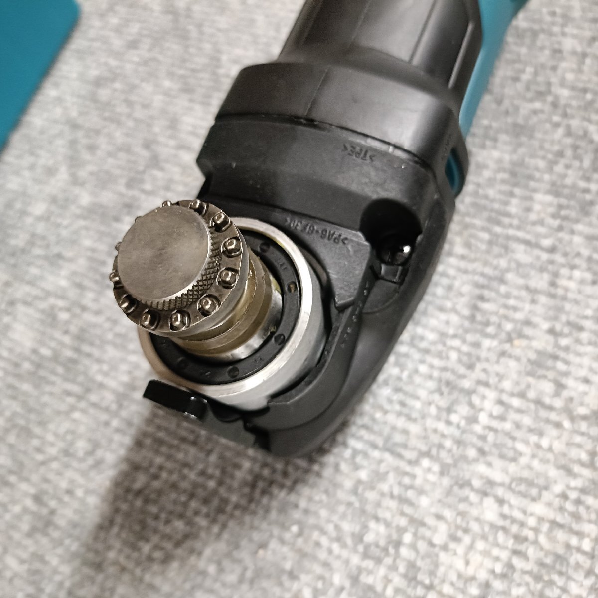 1円～(^^)/沖縄・離島地域発送不可　新品　在庫処分 マキタ　makita 18V 充電式マルチツール TM51DZ　本体のみ_画像6