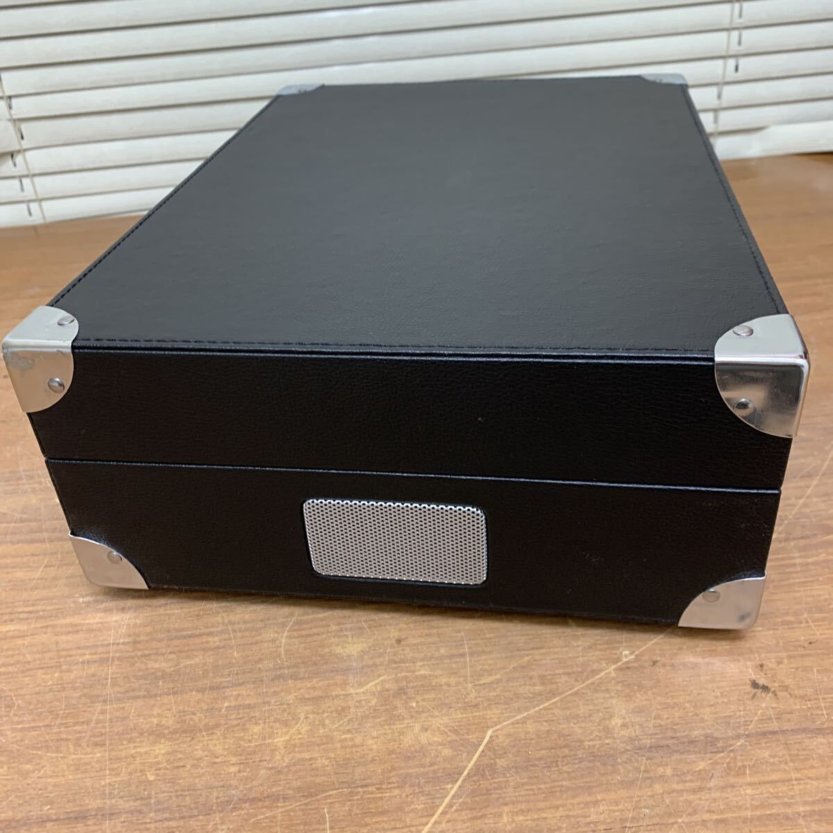 ONKYO オンキヨー PORTABLE TURNTABLE ポータブルレコードプレーヤー OCP-01 スーツケース型 現状品_画像5