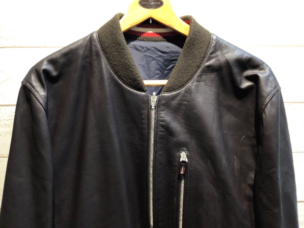 8626■BALLY バリー ジャケット ライダース ブルゾン リバーシブル ブラック ネイビー メンズ 52 保管品 色褪せ ※写真をご確認ください_画像2