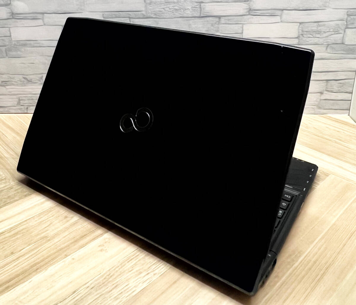 極上品/新型Window11搭載/富士通/爆速4世代CPU/カメラ/高速新品SSD256GB/驚異の８GBメモリ/DVD焼き/オフィス/ソフト多数！_画像7