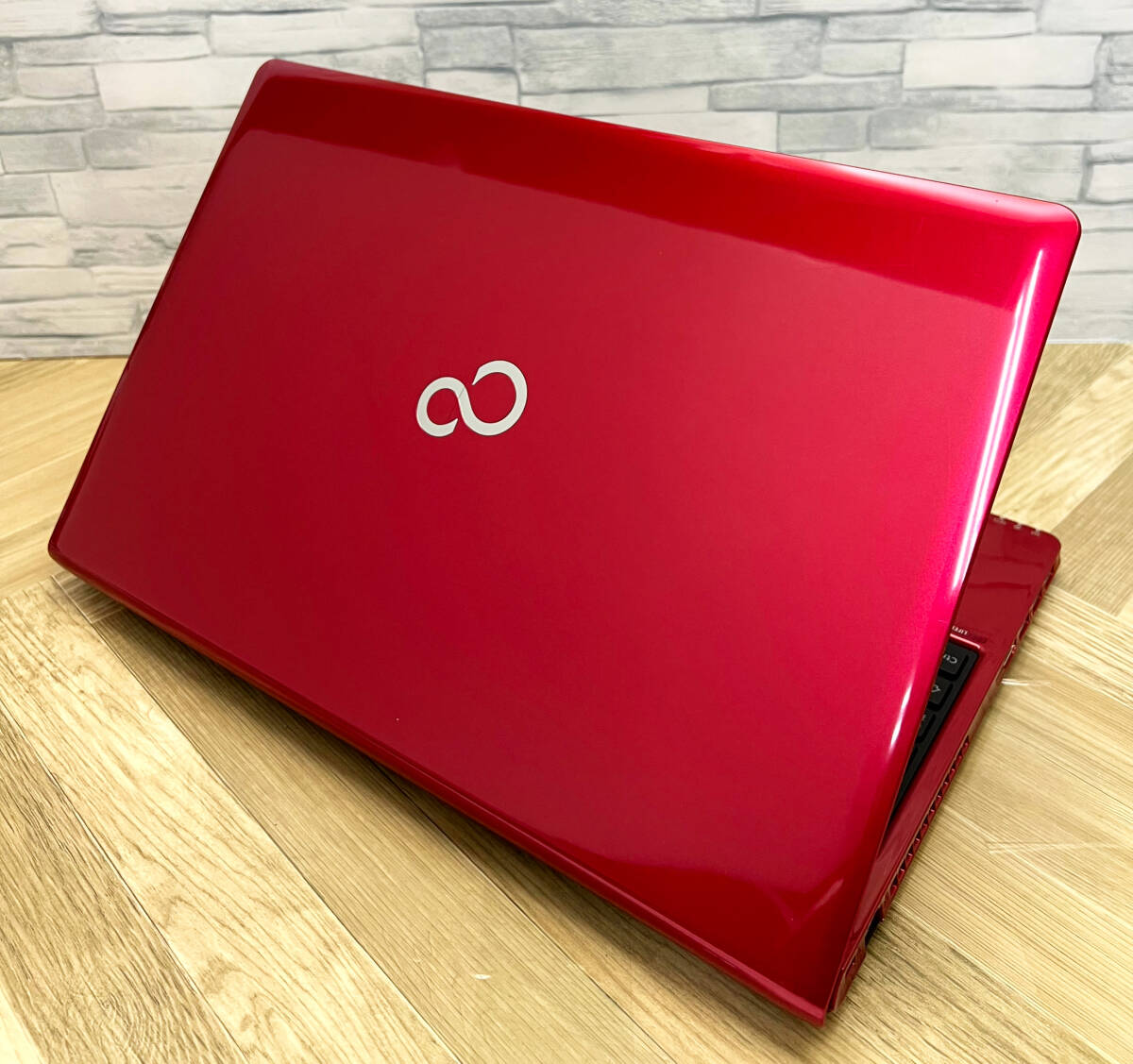 極上品/新型Window11搭載/富士通/爆速5世代CPU/カメラ/高速新品SSD256GB/驚異の８GBメモリ/DVD焼き/ブルーレイ/オフィス/ソフト多数！_画像7