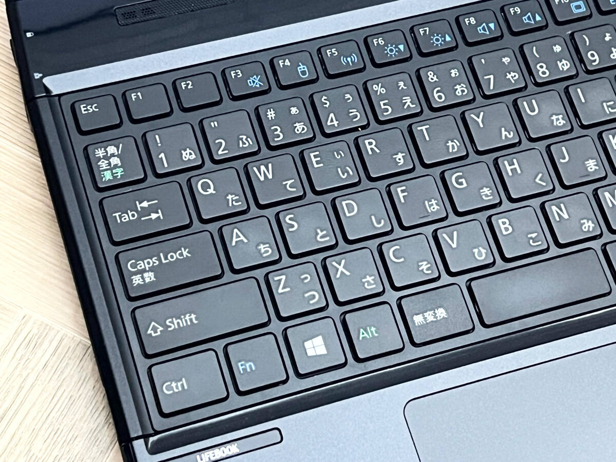 極上品/新型Window11搭載/富士通/爆速4世代CPU/カメラ/高速新品SSD256GB/驚異の８GBメモリ/DVD焼き/オフィス/ソフト多数！_画像5