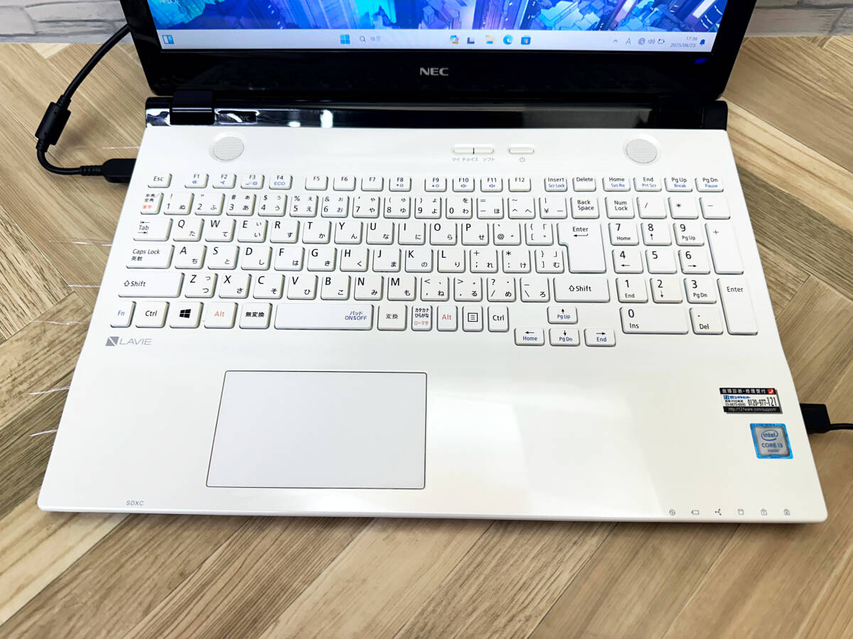 極上品/新型Window11搭載/NEC LaVie/爆速6世代CPU/カメラ/高速新品SSD256GB/驚異の８GBメモリ/DVD焼き/ブルーレイ/オフィス/ソフト多数！_画像3