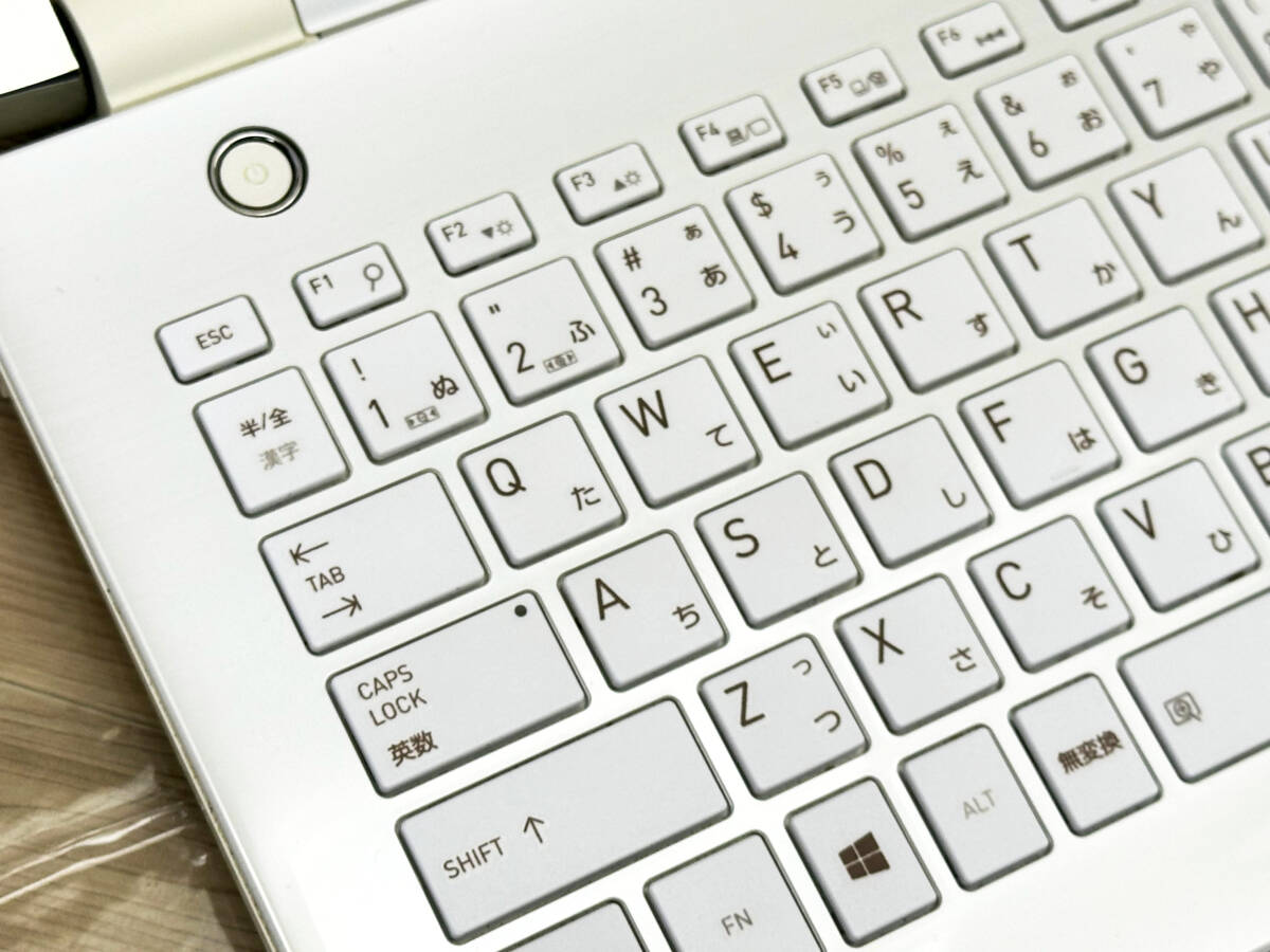 極上品/新型Window11搭載/東芝/爆速7世代CPU/カメラ/高速新品SSD256GB/驚異の８GBメモリ/DVD焼き/オフィス/ソフト多数！_画像5