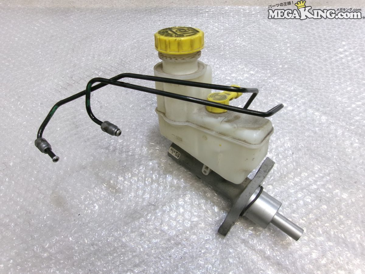  Alpha Romeo Giulietta оригинальный обычный тормоз главный цилиндр / 2S11-329