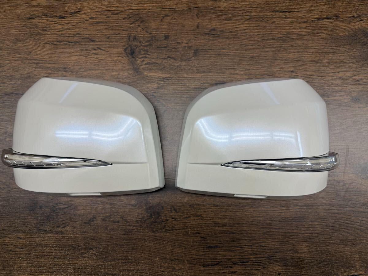 ヴァレンティ ジュエル LED シーケンシャルドアミラー ウィンカー 200系 ハイエース レジアスエース valenti jewel ミラーカバー_画像1