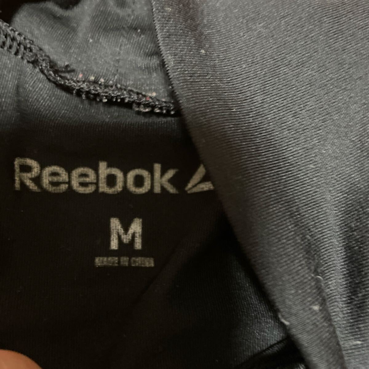 Reebok トレーニングトップ M 黒/赤_画像3