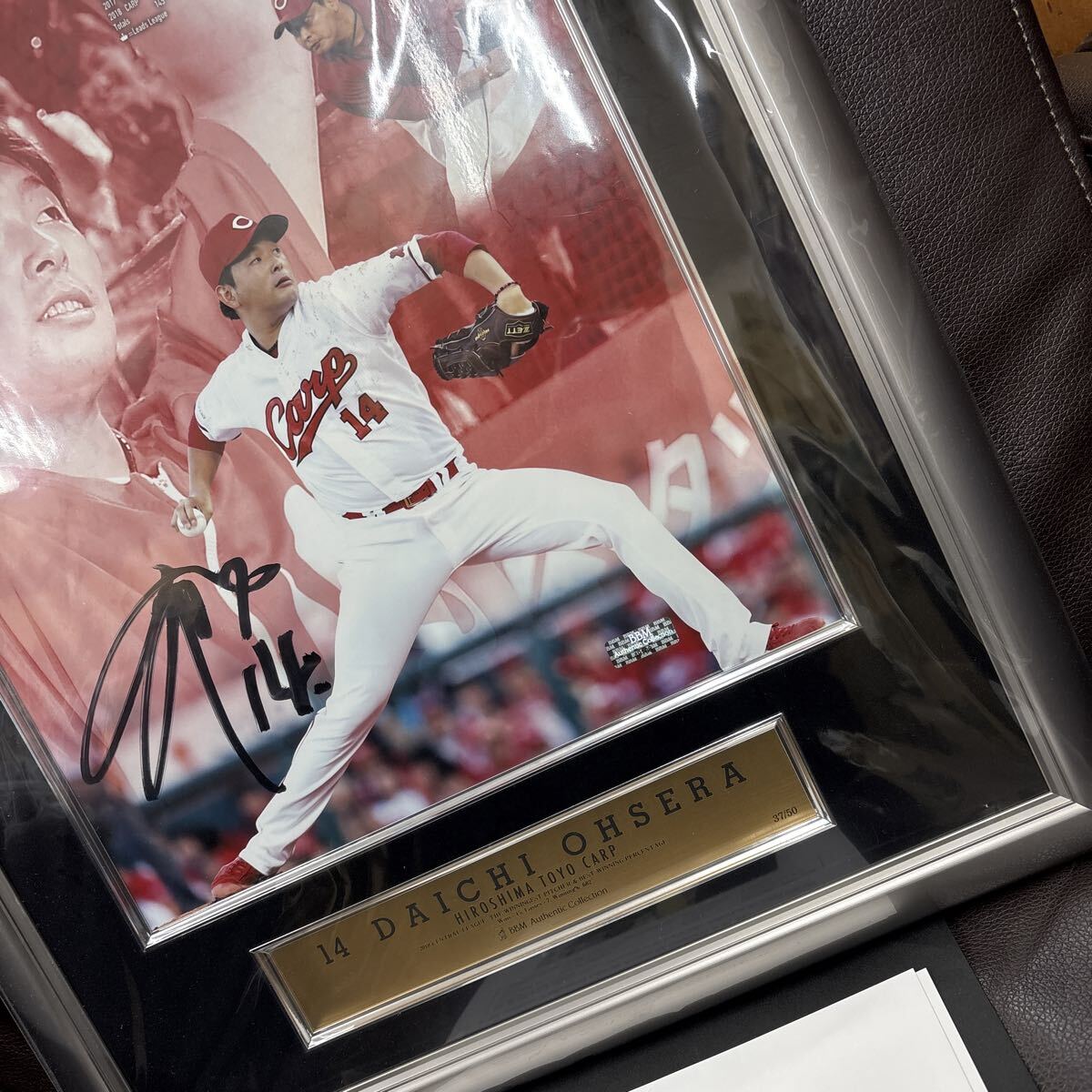 ⑥ BBM authentic collection 広島東洋カープ #14 #大瀬良大地 直筆サイン フォトパネル 49108 37/50_画像8