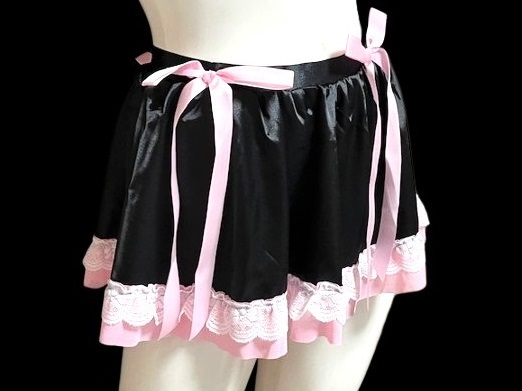 光沢 ブラック ツルツル サテン キュート プリンセスショーツ 大きめフリル付き 新品未使用 XXLサイズ ロリータ グラマーサイズ_画像3
