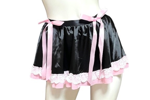 光沢 ブラック ツルツル サテン キュート プリンセスショーツ 大きめフリル付き 新品未使用 XXLサイズ ロリータ グラマーサイズ_画像4