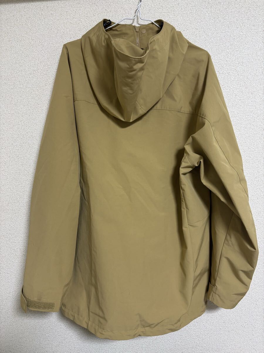 ユニクロ　ユーティリティパーカー XL ベージュ _画像2