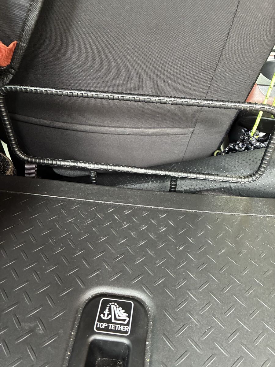 ジムニー　荷崩れ防止ヘッドレスト　jb64 jb74 ラゲッジ　後部座席2席(２個セット)_画像4