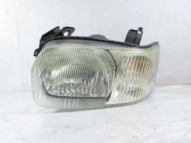 *[24G+KF3] Escape Ford EP3WF левая передняя фара левая фара [E104-51040]