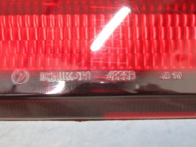 【個人宅配送不可】[45V P4］スバル BH5 レガシィ リアガーニッシュ フィニッシャー【ICHIKOH-4835B】_画像8