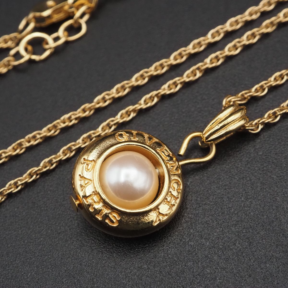 H300 ジバンシイ GIVENCHY PARIS ペンダント ネックレス ロゴ フェイクパール ゴールド デザイン_画像9