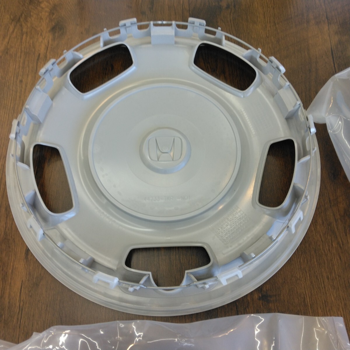 ★☆ファッションスタイルSET!! N-BOX ホンダ純正 JF3 JF4 JF5 未使用 フル ホイールキャップ 4枚 ドアミラー スカルキャップ 14インチ_画像4