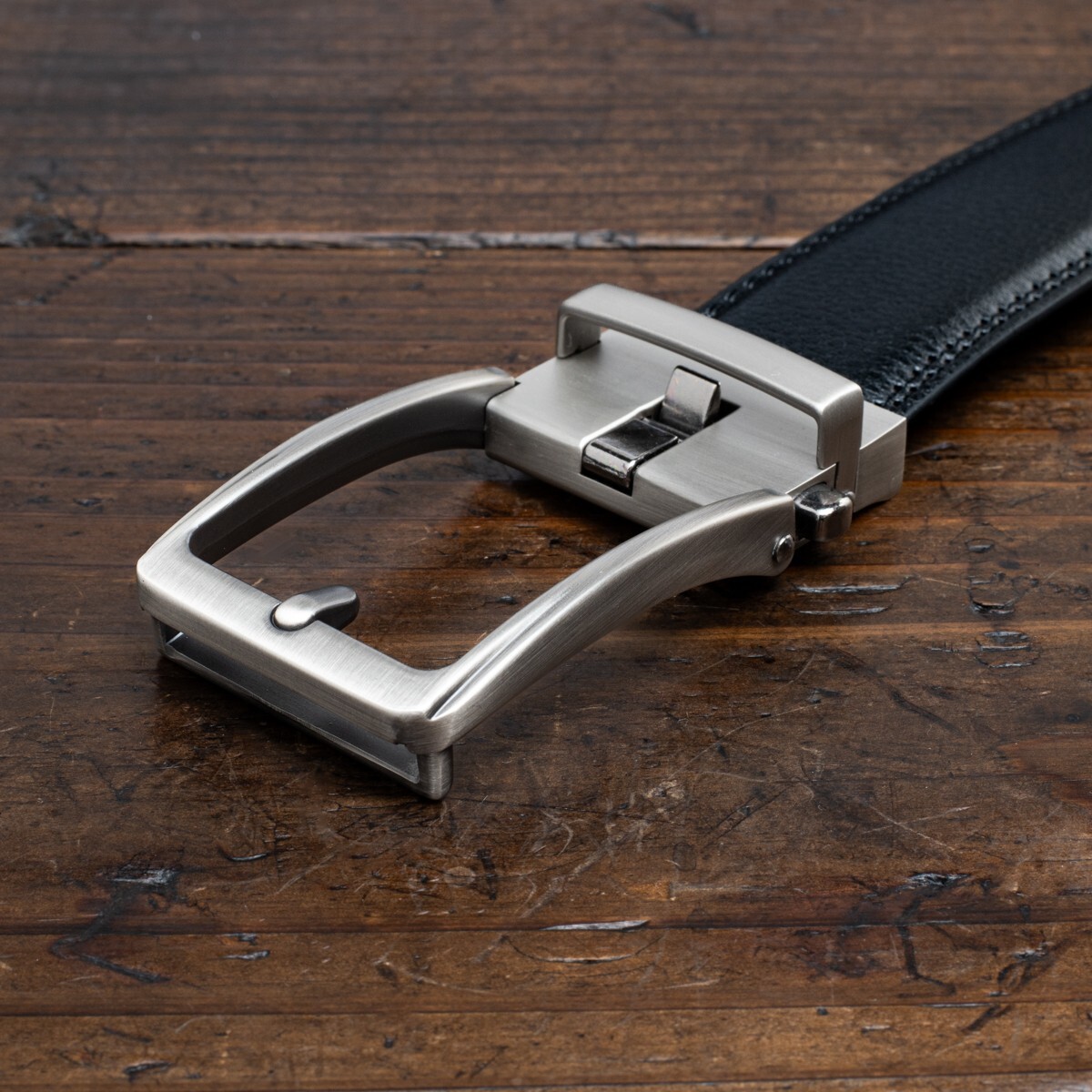 無段階調整【本革】~121cm 穴無し ビジネス フォーマル メンズ ベルト フリーサイズ 新品 未使用 送料無料 1円 黒 ブラック 田中革具_画像2