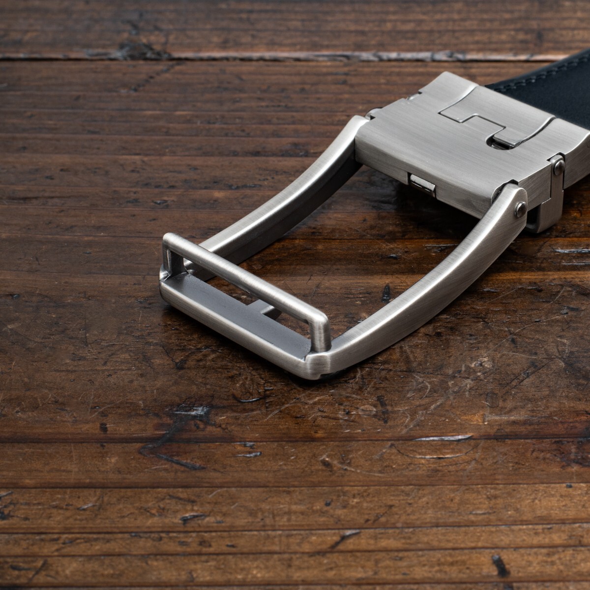 無段階調整【本革】~121cm 穴無し ビジネス フォーマル メンズ ベルト フリーサイズ 新品 未使用 送料無料 1円 黒 ブラック 田中革具_画像3