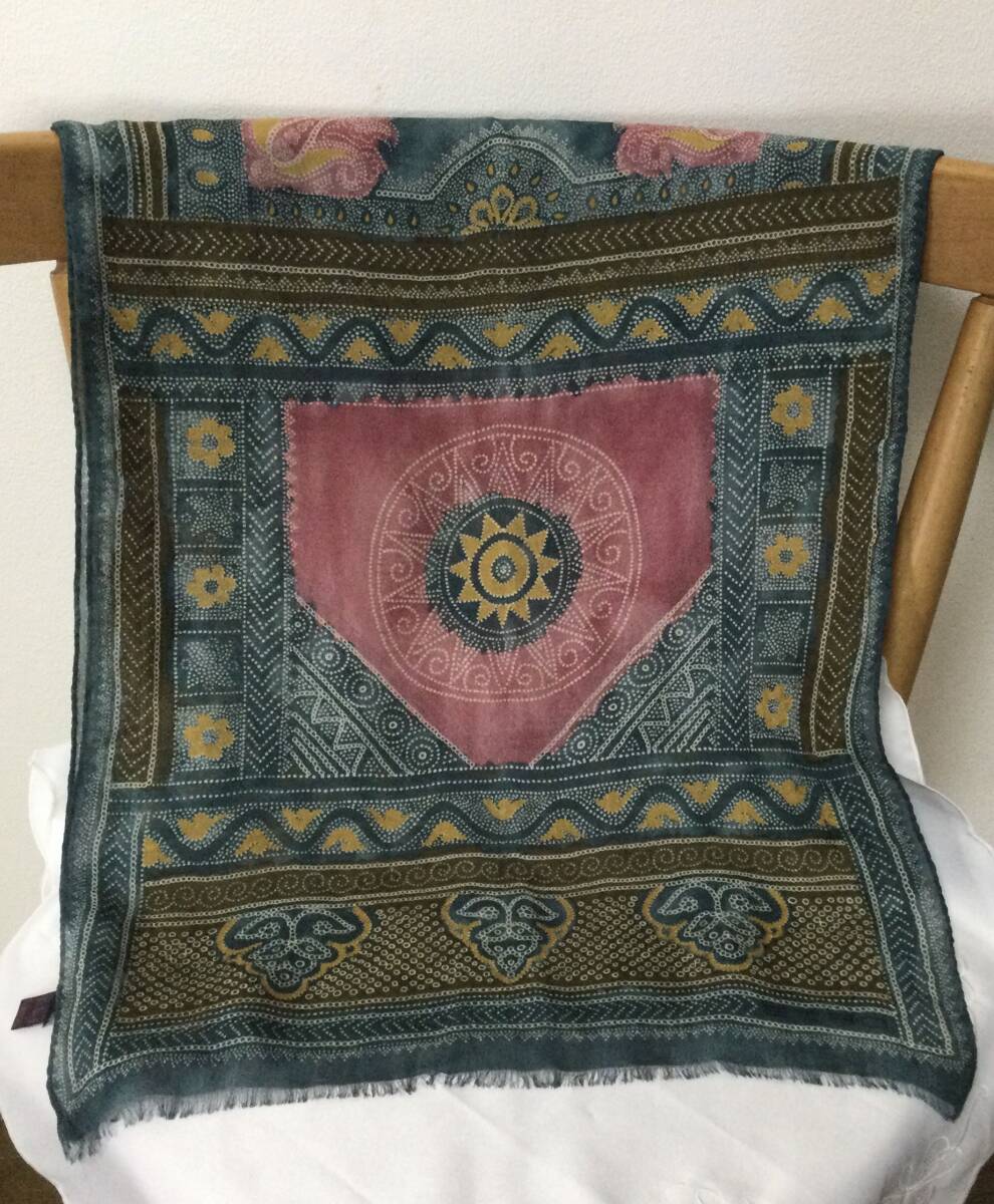 美品 ★ETROエトロ イタリア製　シルクストール スカーフ マフラー　クリーニング済み_画像1