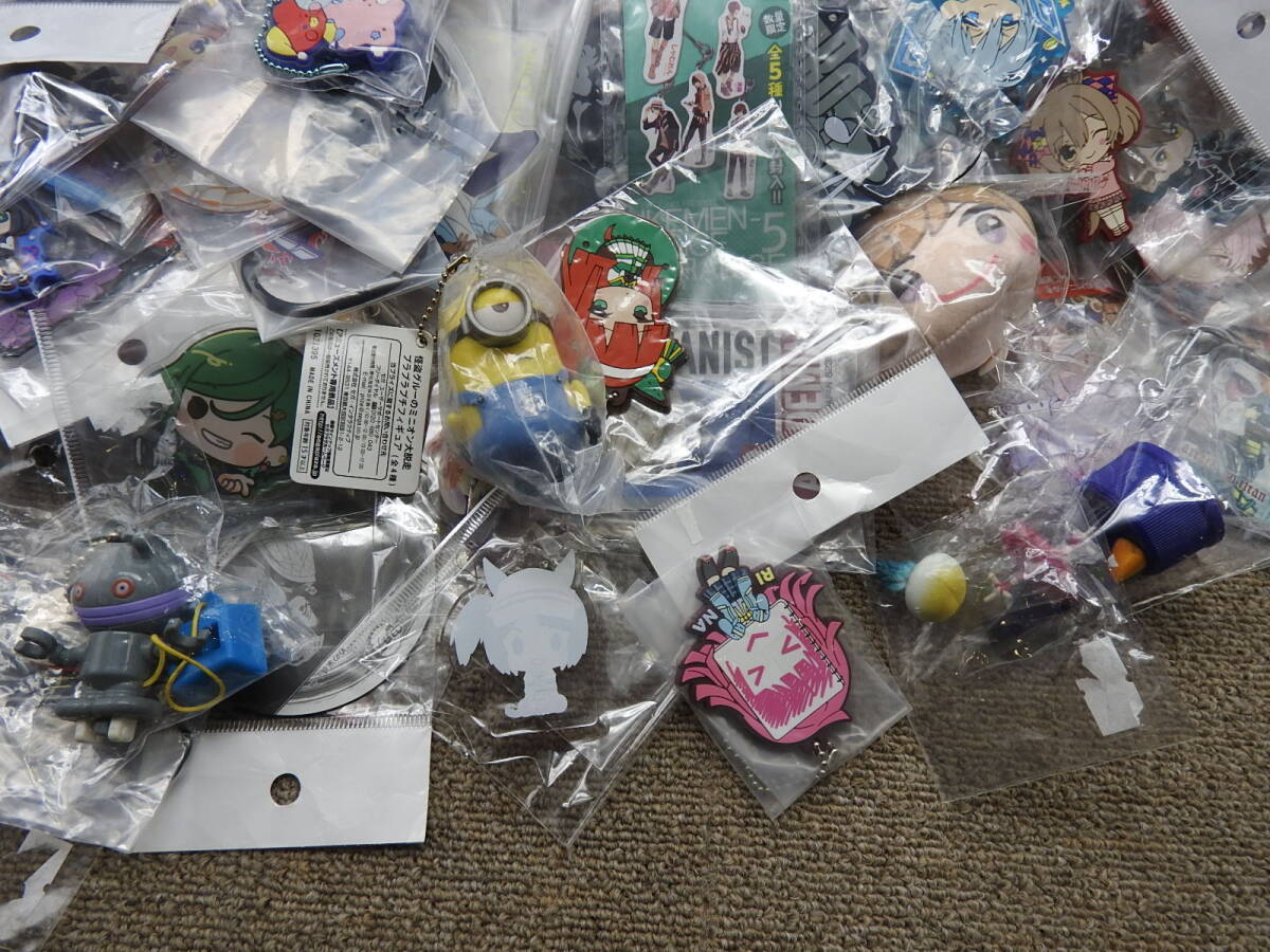 [ много ] аниме смешанные товары совместно примерно 500 пункт * брелок для ключа s смешанные товары жестяная банка bachi др. ... лезвие лошадь . Tokyo li Ben ja-z др. * б/у & не использовался товар R472