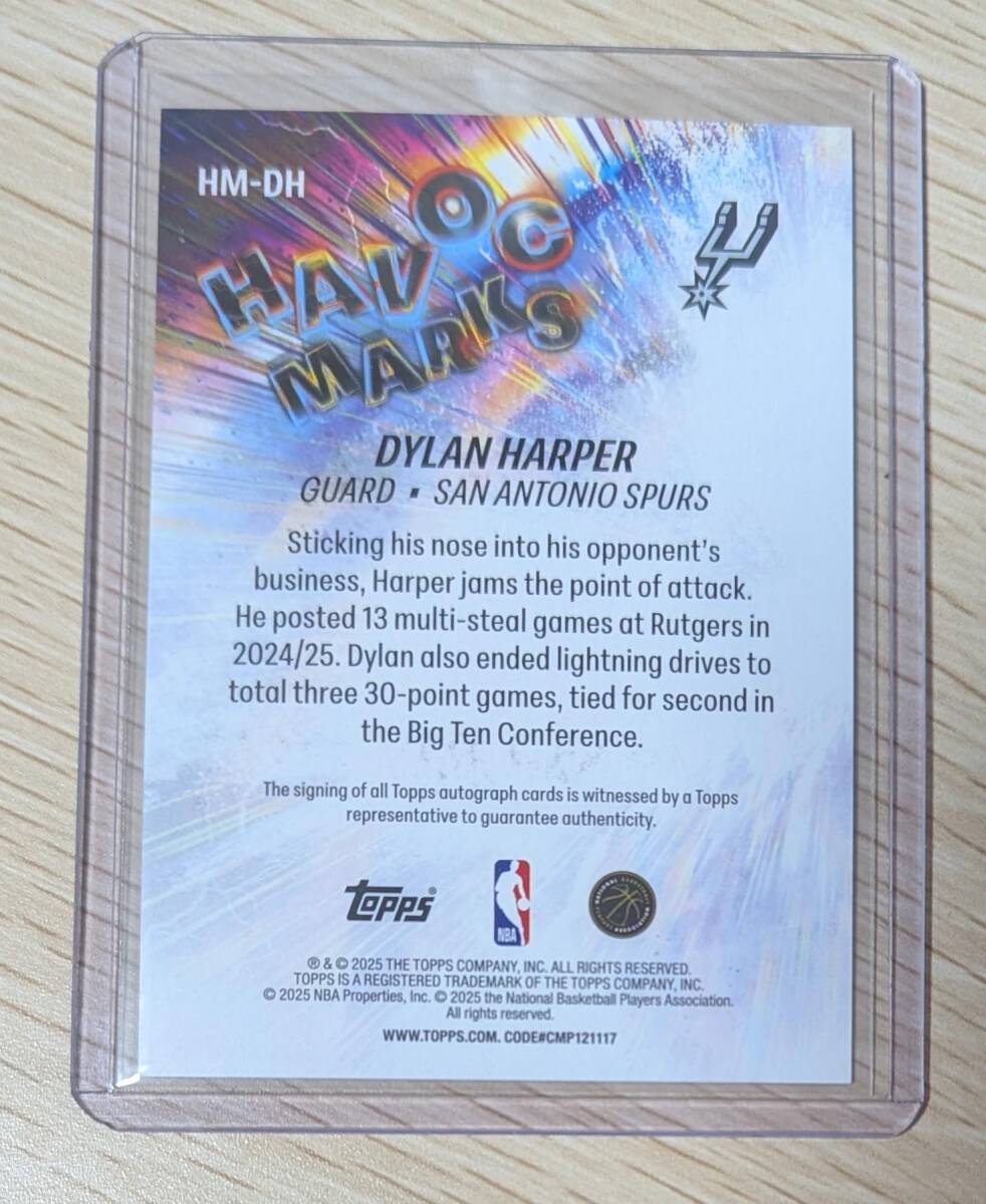 ディラン・ハーパー ルーキー直筆サインカード【99枚限定】 2025-26 TOPPS FLAGSHIP NBA DYLAN HARPER ROOKIE RC AUTO GREEN FOIL SPURS_画像2