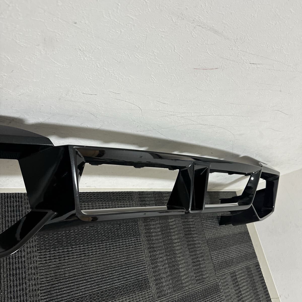 日産 後期 R35 GT-R GTR 2024年式 純正 リアバンパー ディフューザー 85014 6HW0H_画像4