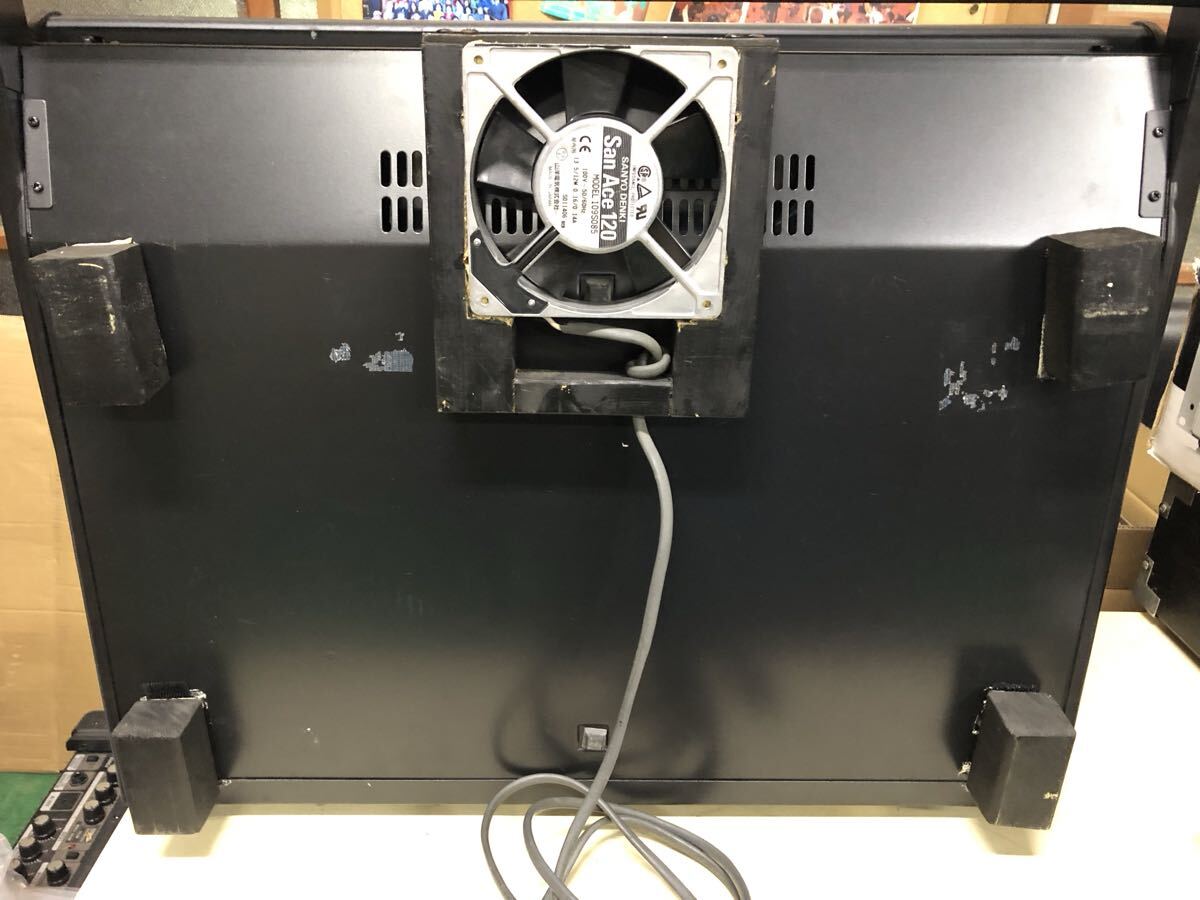 ベリンガー EUROPOWER PMP6000 中古 BEHRINGER ミキサー パワードミキサー_画像3