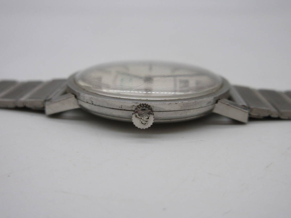 【★１円～★現状販売！】[UK19393]腕時計 GIRARD-PERREGAUX 手巻き メンズ ヴィンテージ [100-756/17JEWELS] ★おそらく記念品です★_画像2