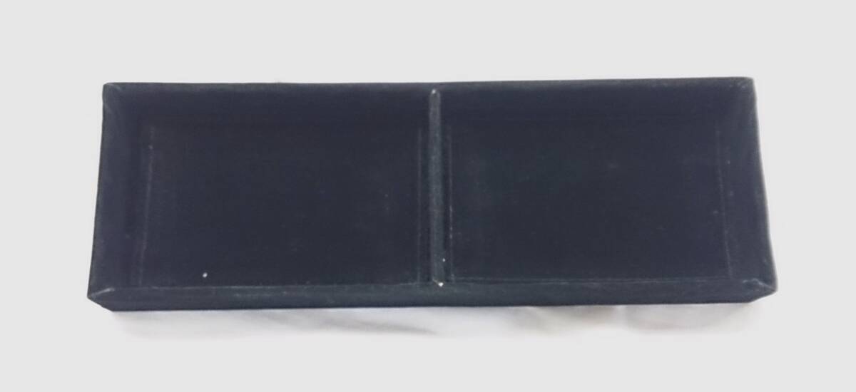 【佐川発送】メーカー不明／バニティーケース／メイクボックス／ダイヤルロックあり／シルバー_画像4