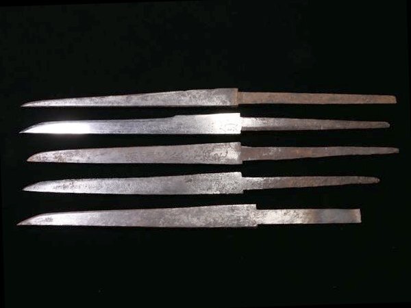  Zaimei товар иметь! много sama . размер. маленький меч 5 позиций комплект [ доверие ....] [.. длина судно ...] [ Izumi . Fujiwara . золотой дорога ] осмотр : гарда меча / меч ./ меч принадлежности [ дешево цена . departure ]k435