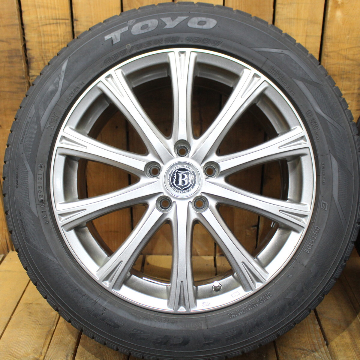 ハリアー レクサスNX RAV4 ヴァンガード 等 18インチ 7.5J+38 トーヨー プロクセスCF2 SUV 235/55R18 タイヤホイール 4本SET_画像3