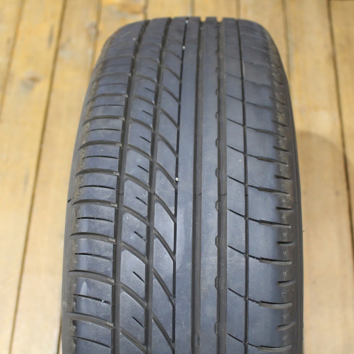 200系 ハイエース NV350 キャラバン 他 YOKOHAMA ヨコハマ パラダ PA03 215/65R16 109/107S ホワイトレター 2023年製 タイヤ 4本SET_画像6