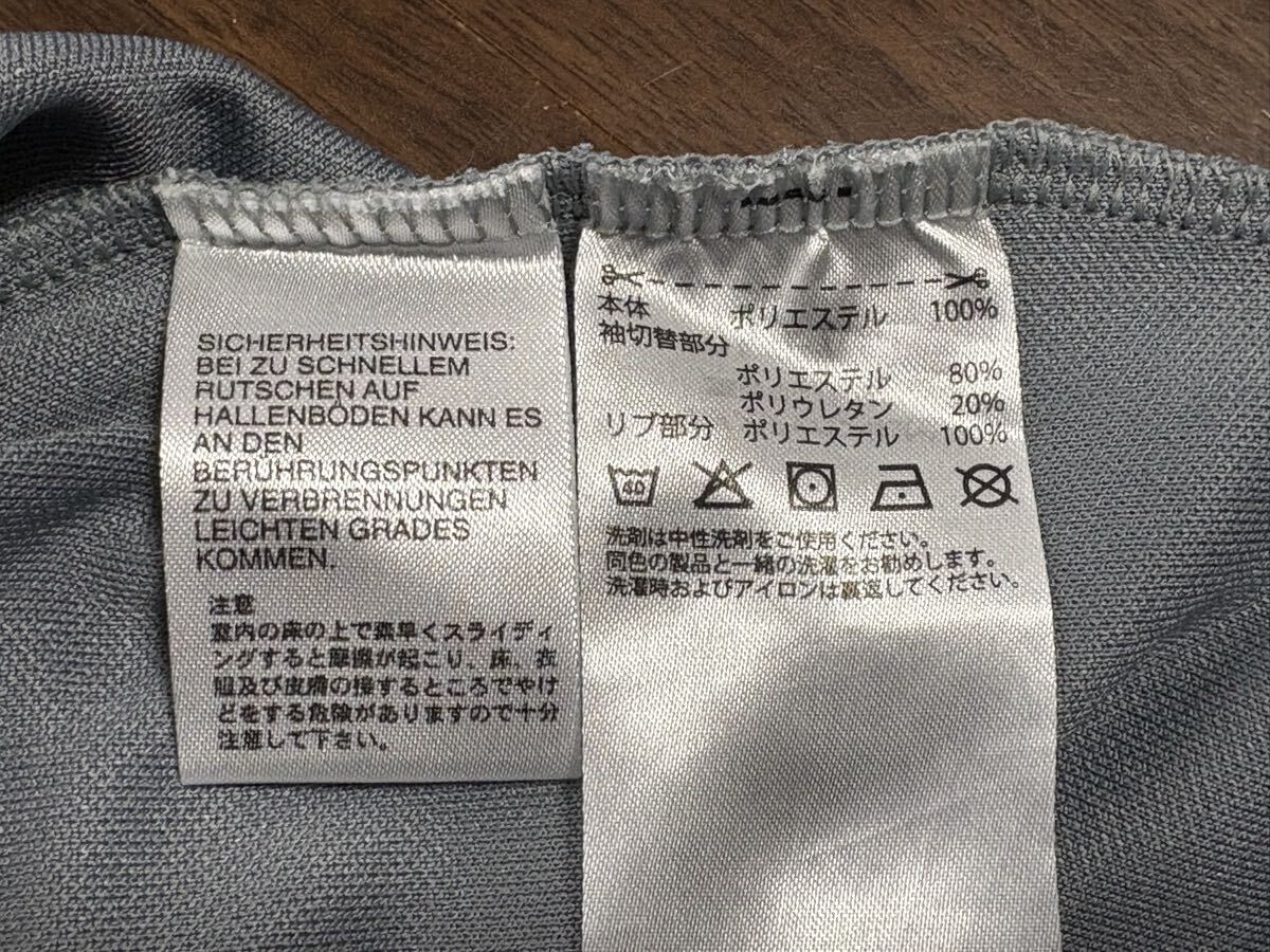 アディダス トレーニングトップ グレー サッカー ジュニア 140サイズ 中古_画像5