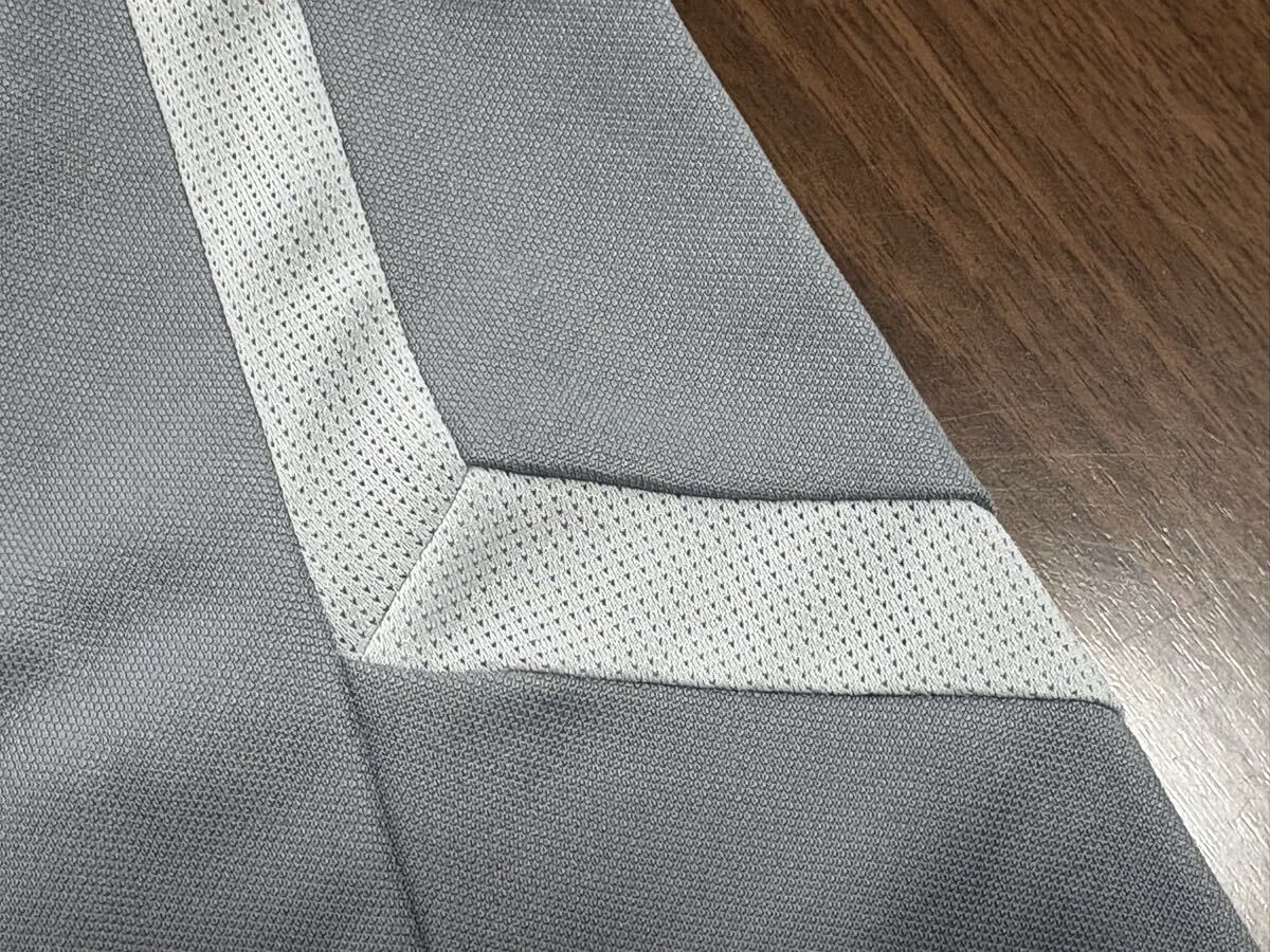 アディダス トレーニングトップ グレー サッカー ジュニア 140サイズ 中古_画像7