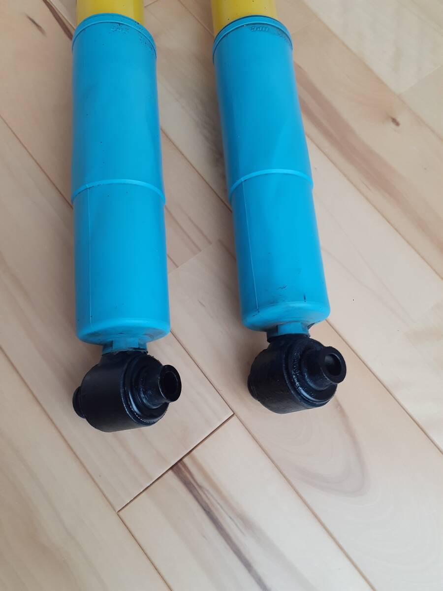 Nissan X-trail NT32 Bilstein задний демпфер BILSTEIN оригинальный вид амортизаторы DBA-NT32 DAA-NT32