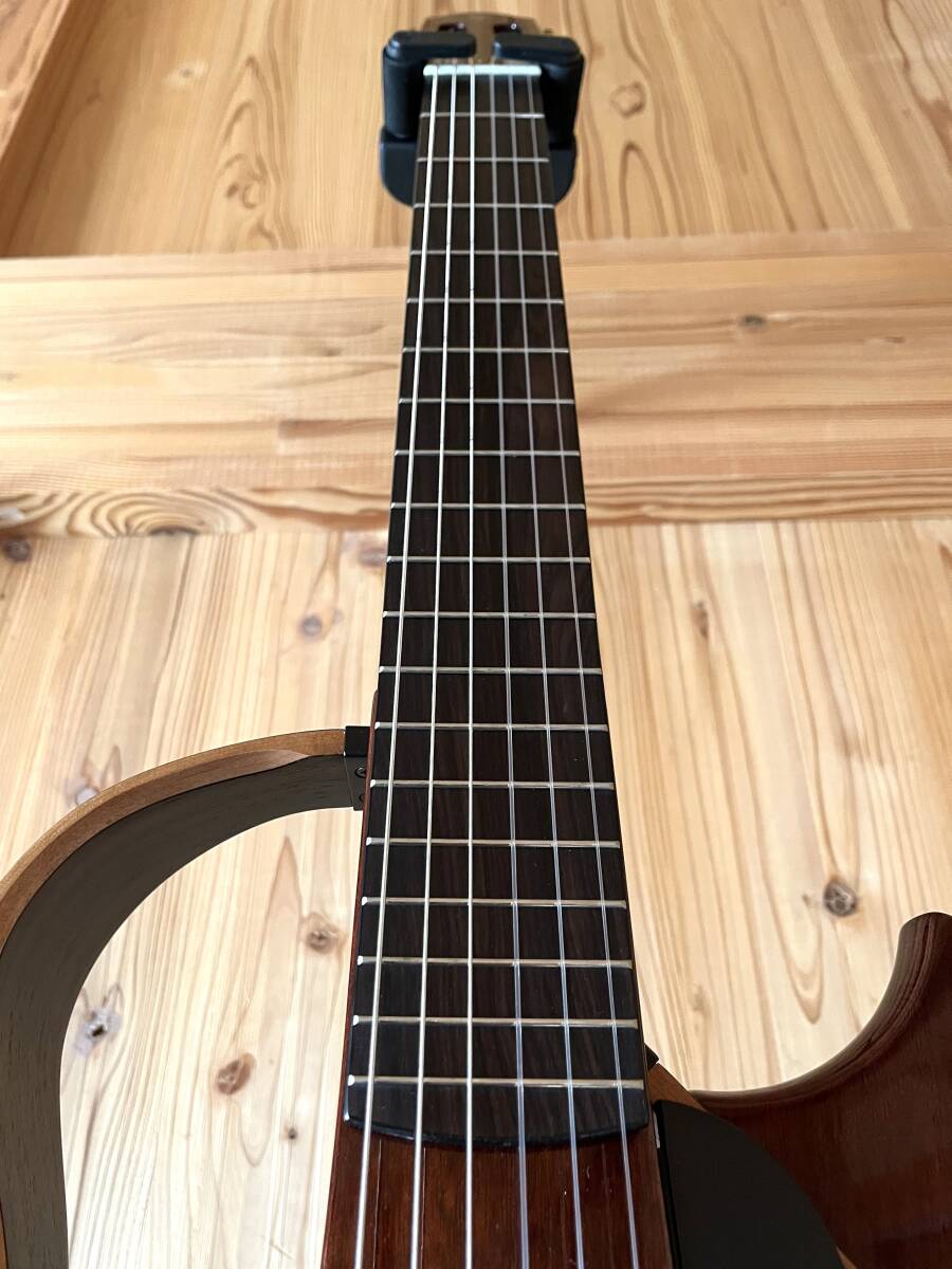 YAMAHA SLG200NW サイレントギター 中古 美品_画像4