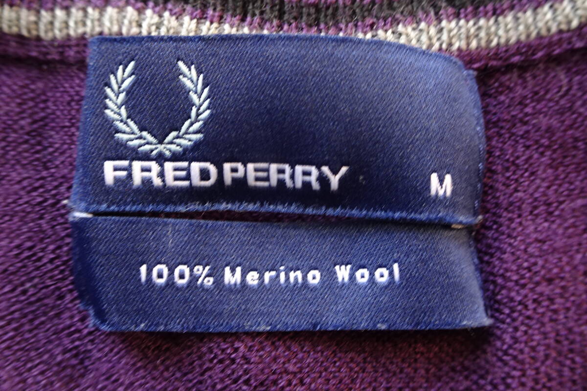 FRED PERRY/フレッドペリー/長袖セーター/薄手ニット/メリノウール/Vネック/ワンポイントししゅう/紫/パープル/Mサイズ(11/26R7)_画像3