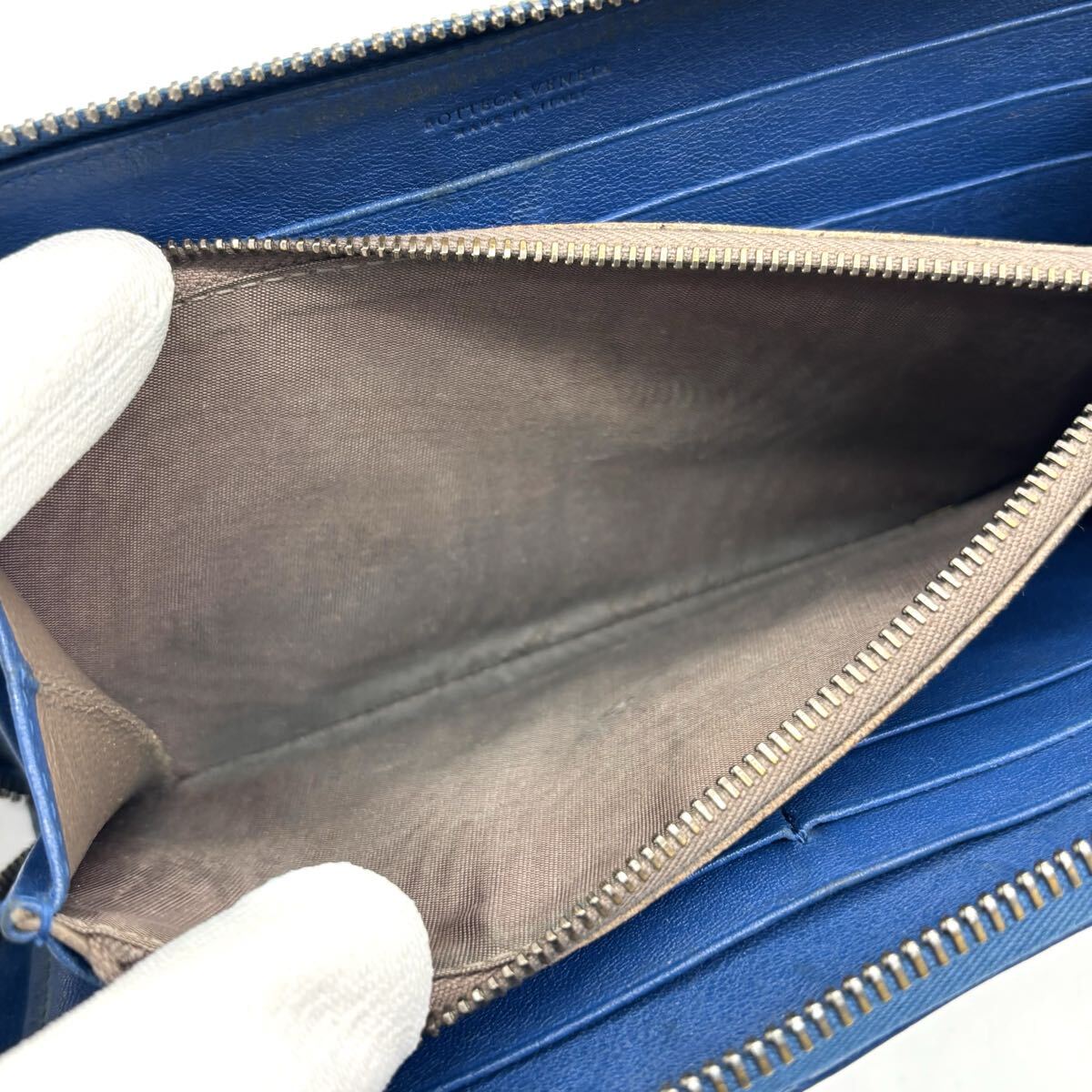  превосходный товар * Bottega . шуточный товар BOTTEGAVENETA раунд застежка-молния Zip длинный кошелек сетка мужской бизнес заклепки оттенок голубого 1 иен 