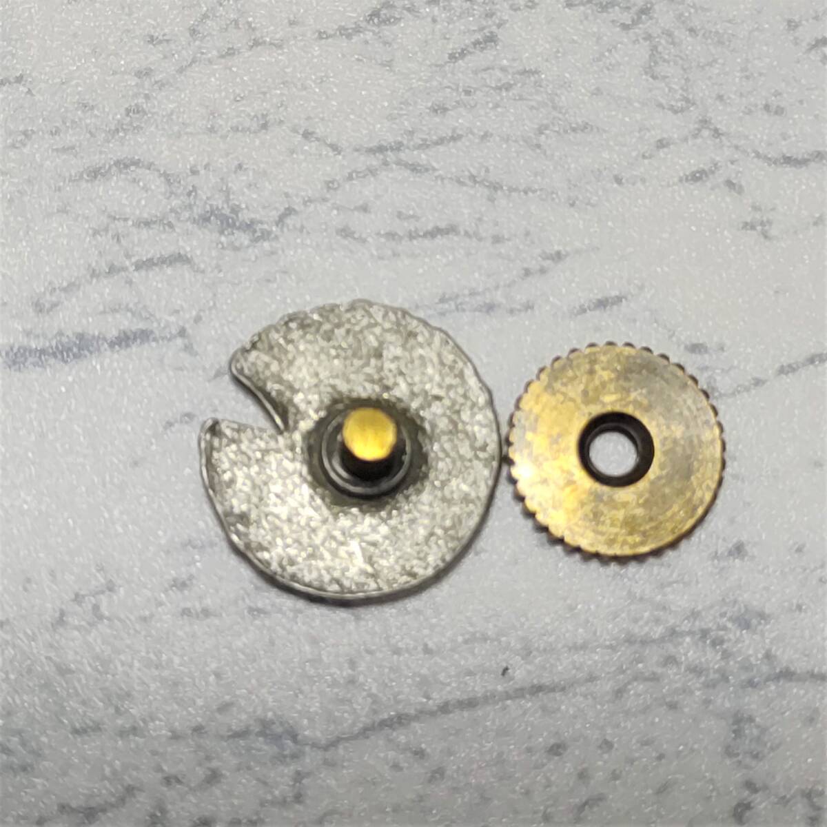 東京大学　ねじ式　バッジ　バッチ　記章　東大校章　銀銀杏　ピンバッジ　_画像3