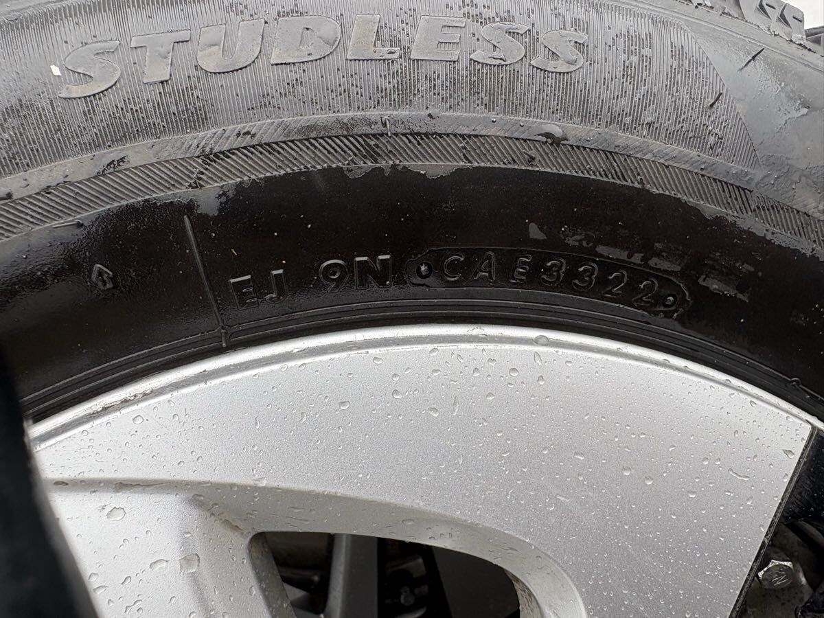 Toyota Prius Bridgestone 195/65R15 BLIZZAK VRX2