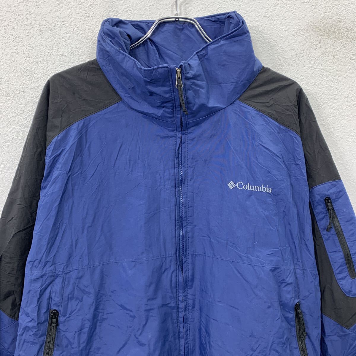 Columbia マウンテンパーカー 2XL ブルー×ブラック コロンビア ジップアップ アウトドア ボリュームネック フードイン 冬物 a711-6044_画像2