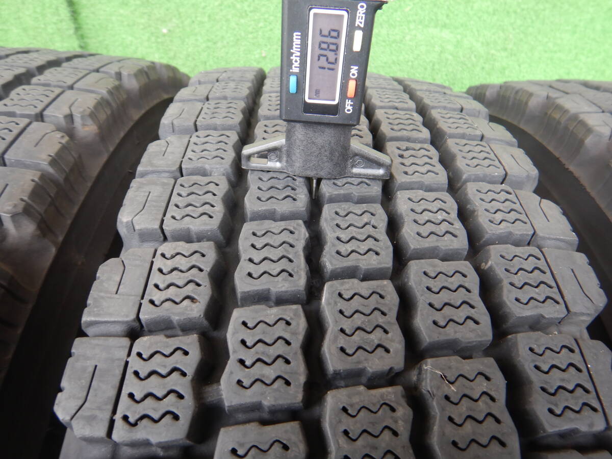 ★BS W910 スタッドレス★225/80R17.5 123/122L 溝:4本12mm/2本11.4mm以上 キズ、シワ、汚れ、片べり等あり 2020年 6本 MADE IN JAPAN_画像6