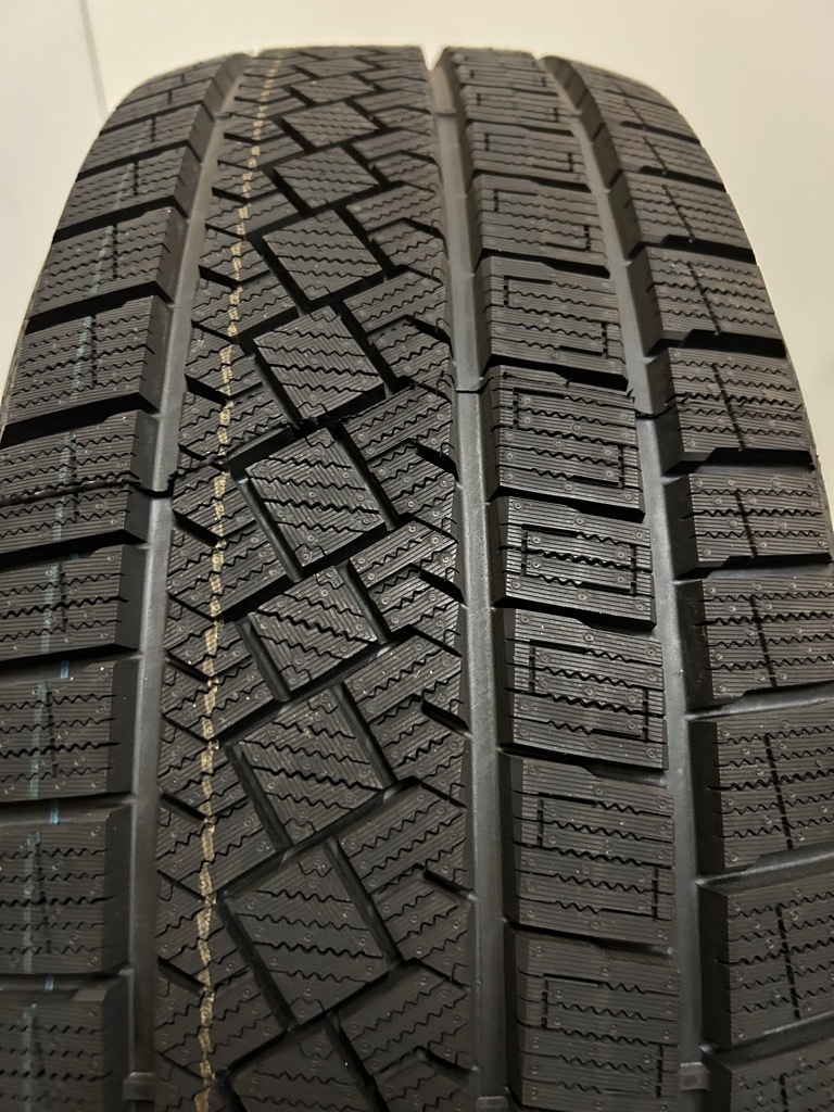 送料無料 2023年新品スタッドレス 225/60R17 99H 4本セット(WP013)225/60/17 225 60 17 ピレリ アイスゼロアシンメトリコ_画像3