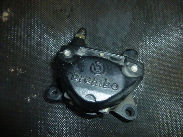 ブレンボ brenbo カニ 84mmピッチ_画像3