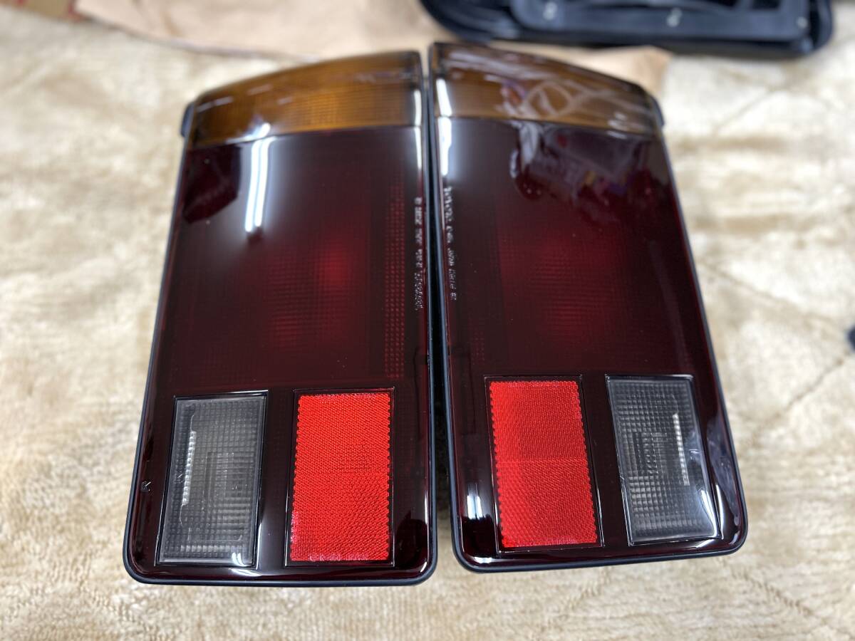 デッドストック トヨタ 純正 スプリンター トレノ AE86 前期 テールライト テールランプ 旧車 昭和 カローラ レビン_画像5