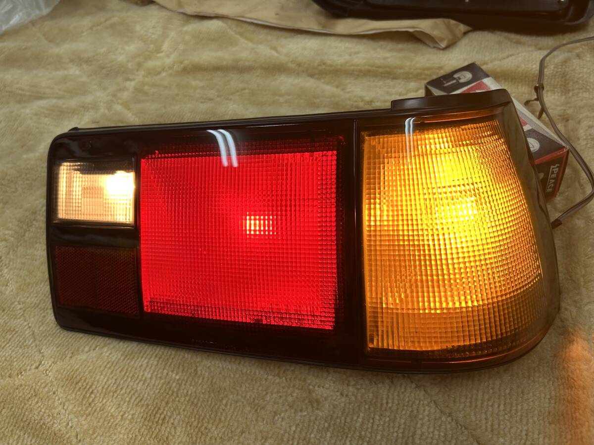 デッドストック トヨタ 純正 スプリンター トレノ AE86 前期 テールライト テールランプ 旧車 昭和 カローラ レビン_画像10