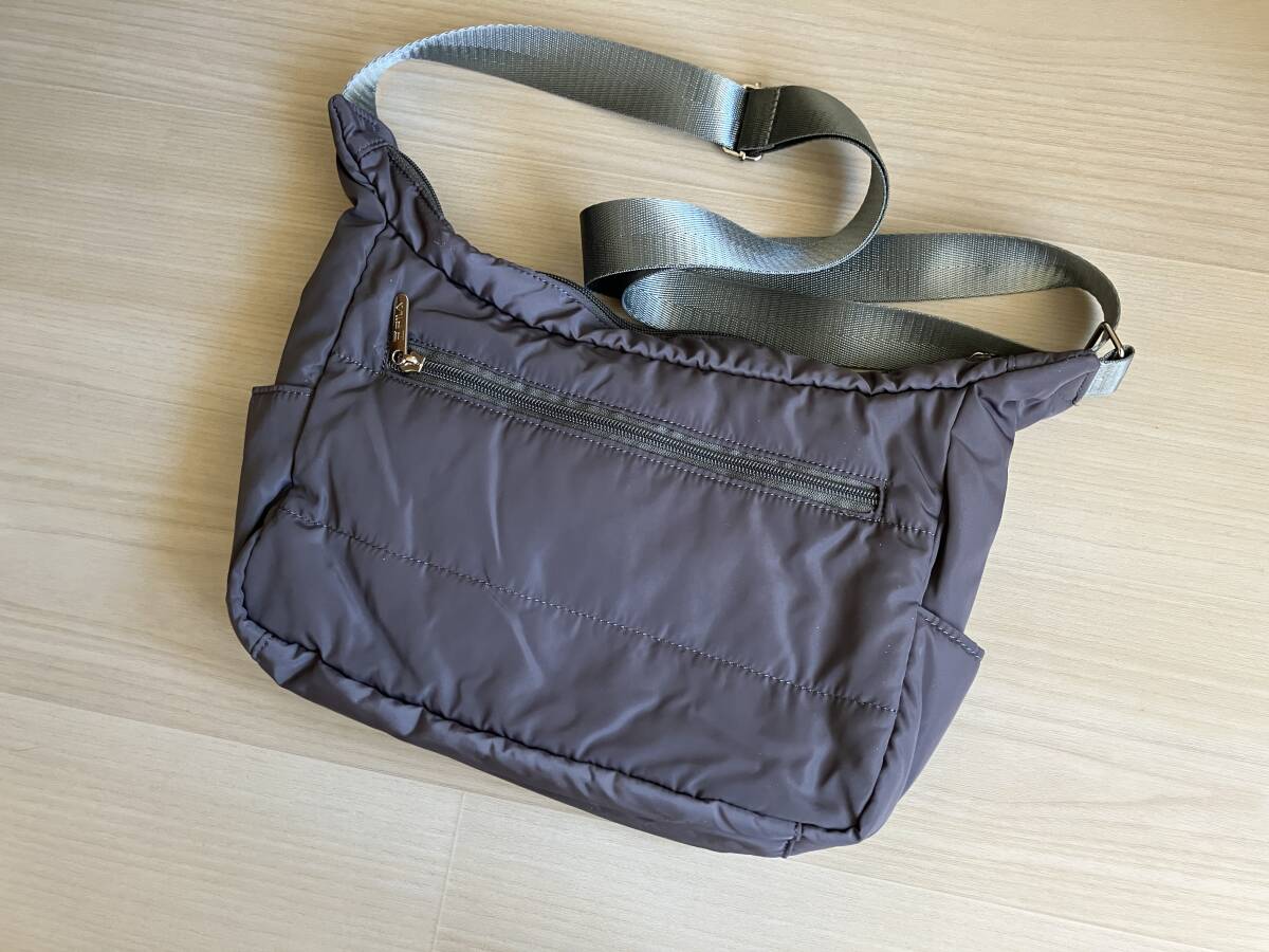*未使用＊FILA バッグ/ ショルダーバッグ　グレー・軽量_画像3