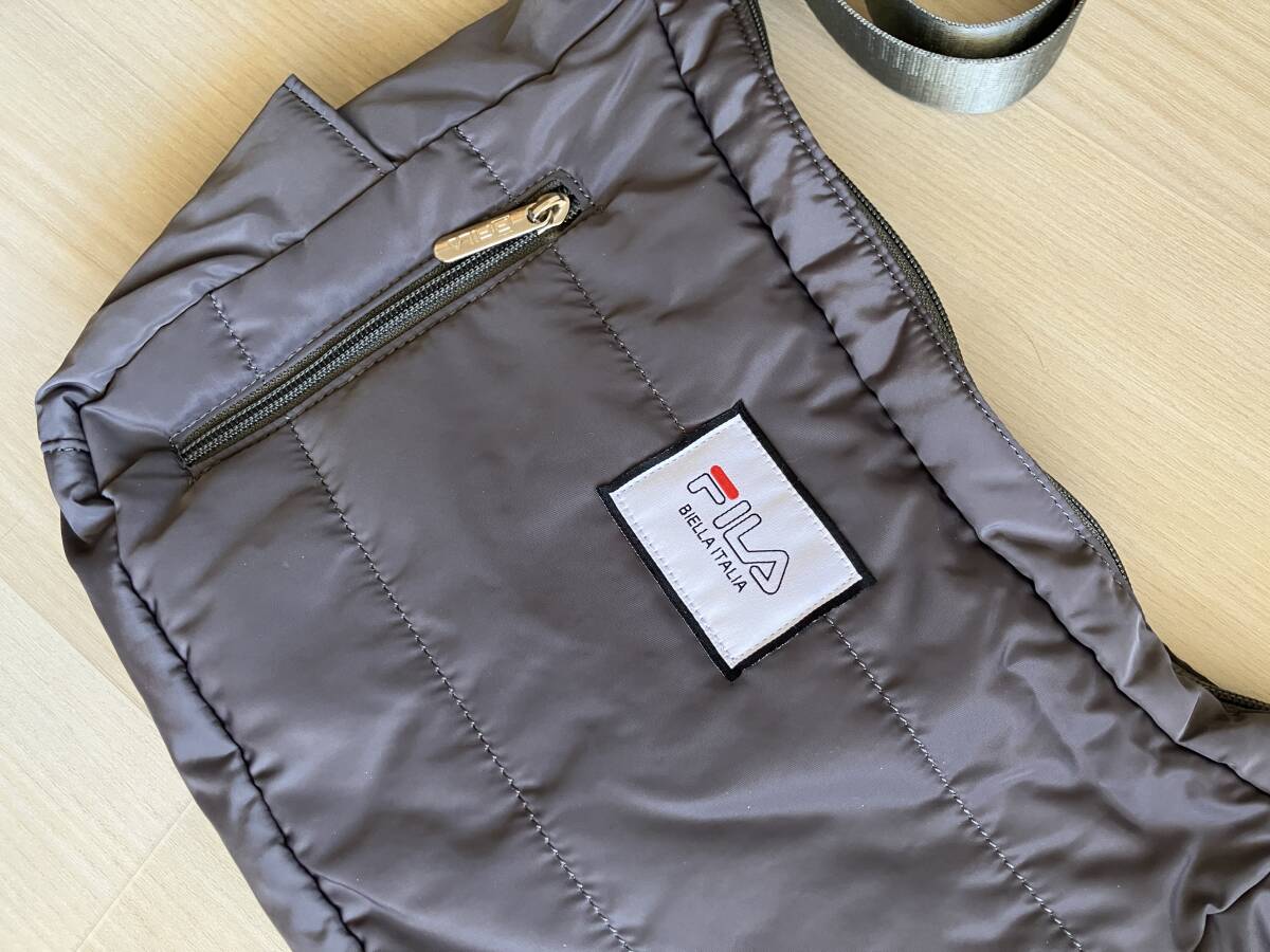 *未使用＊FILA バッグ/ ショルダーバッグ　グレー・軽量_画像4