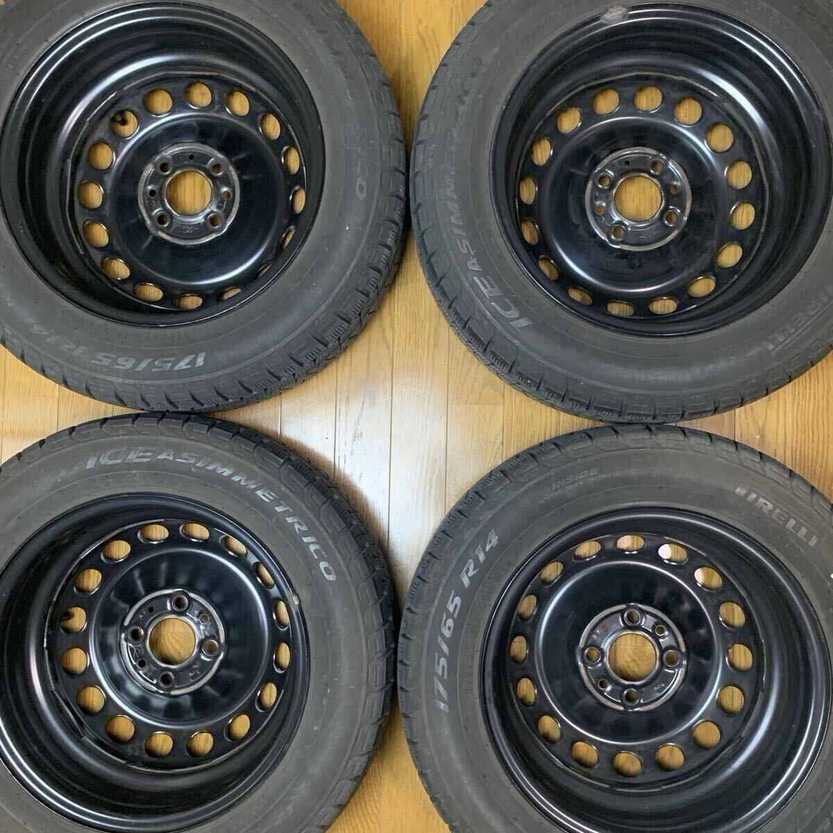 フィアット500 純正 スチールホイール 14インチ スタッドレスタイヤ 175/65R14 PCD98_画像6