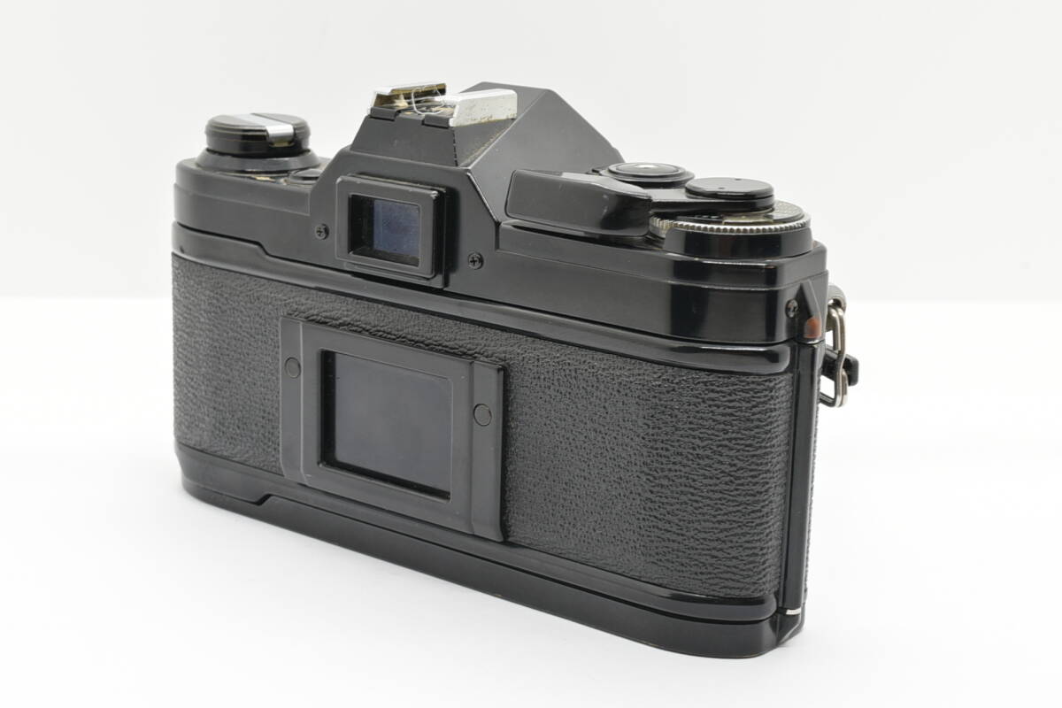 Canon Canon AE-1 Black 35mm Film Camera пленочный фотоаппарат FD 50mm f/1.4 S.S.C Prime Lens ручной диапазон фокусировки линзы TN71919T